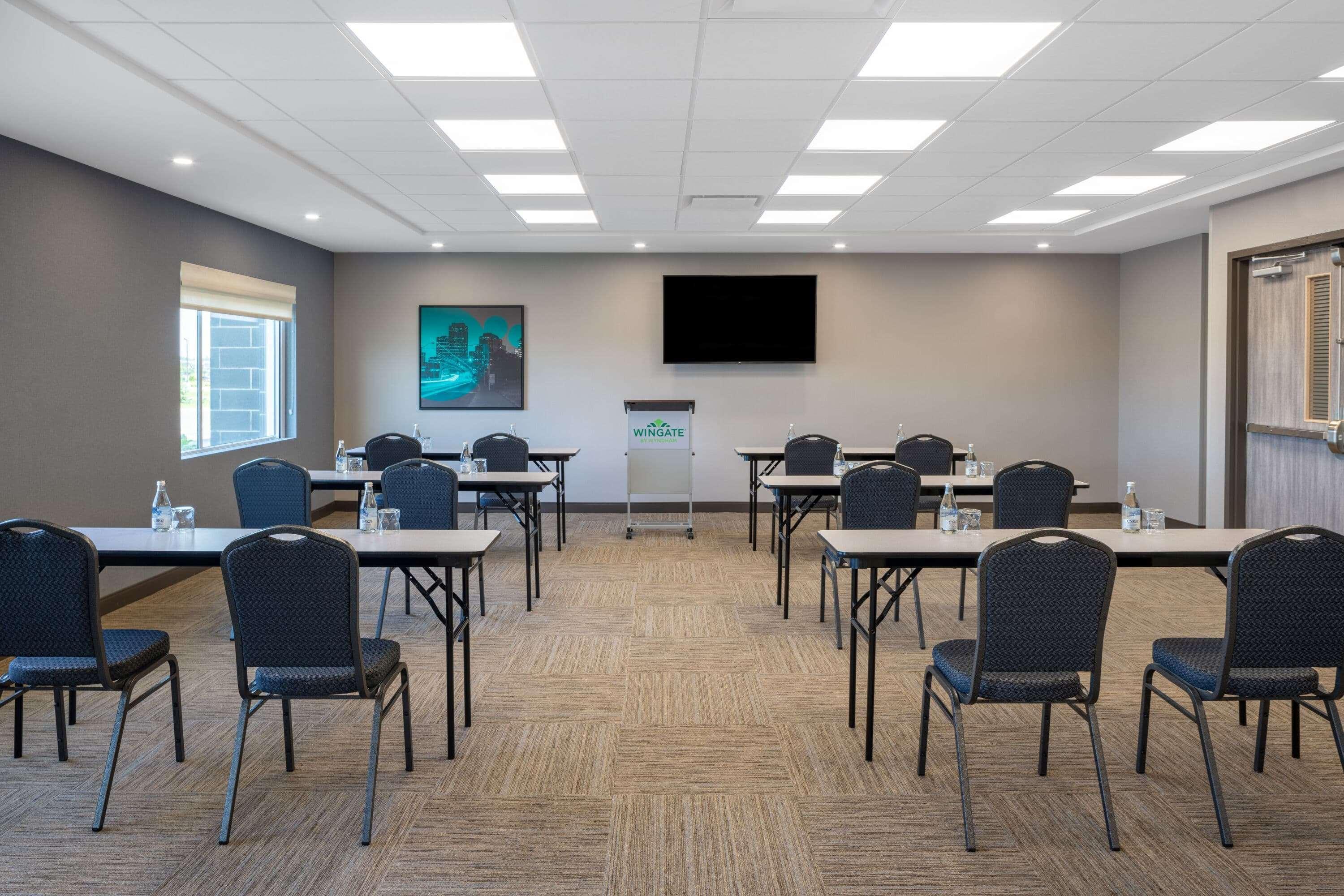Wingate By Wyndham Kanata West Ottawa Exterior photo